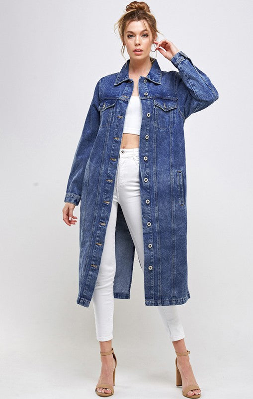 Ivory Chic: Timeless Non-Stretch Three-Quarter Denim Dream Jacket