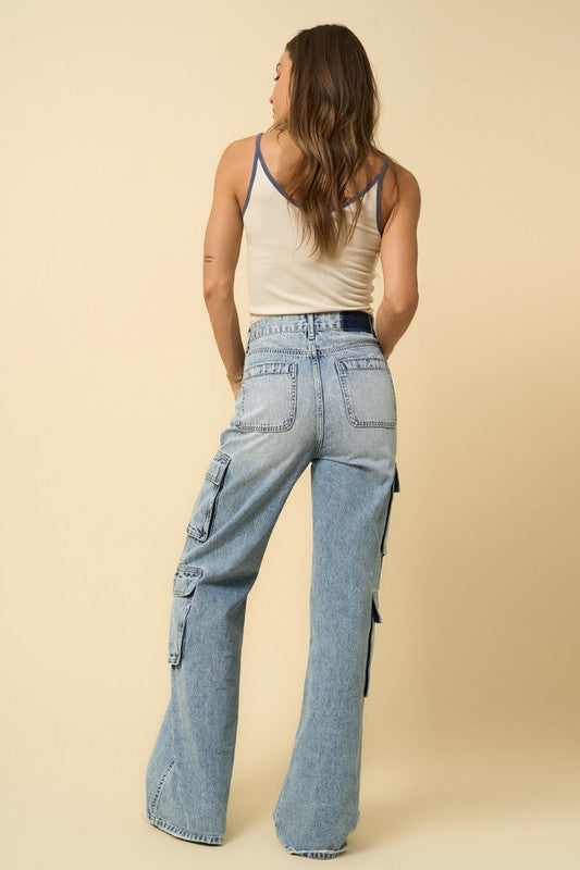 Rendezvous Relaxed: The Metropolitan Mingle Cargo Jeans