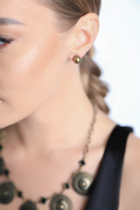 ANTIKcharme: Vintage Refinement Circular Stone Necklace