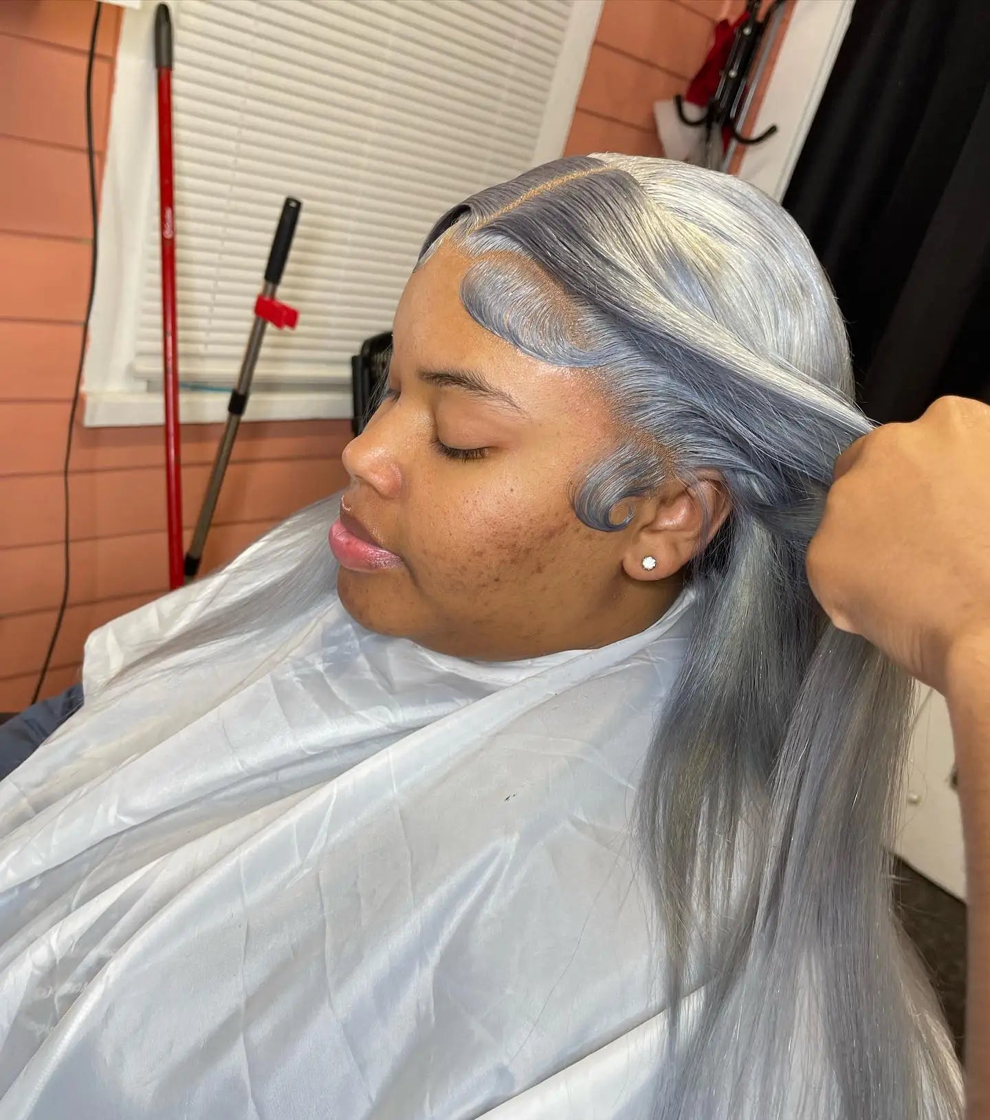 Gray Glam Mirage Glueless, Full Lace, Transparent Lace Frontal Wigs