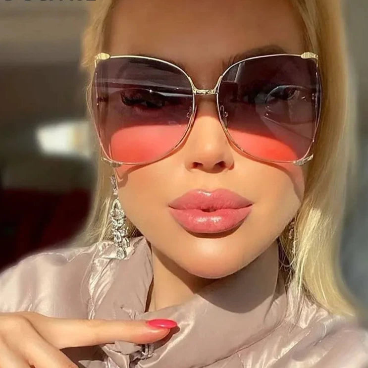 LuxeVision Hollow Elegance: Oversized Gradient Chic Sunglasses