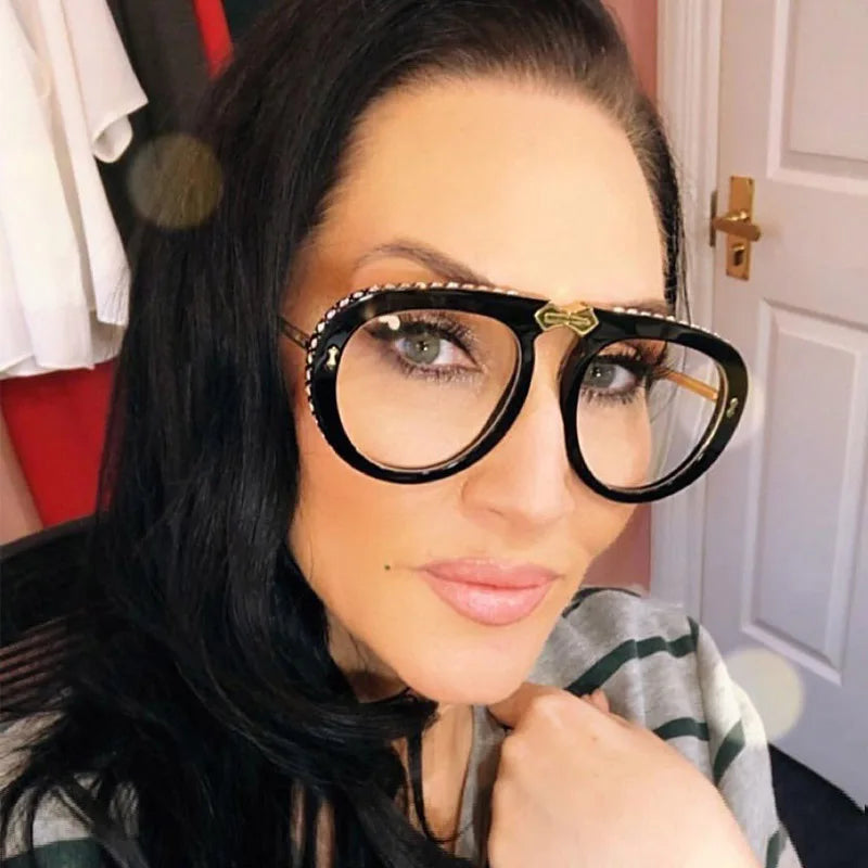 FlexNFlick RetroGem Shades – Foldable UV400 Vintage Sunglasses