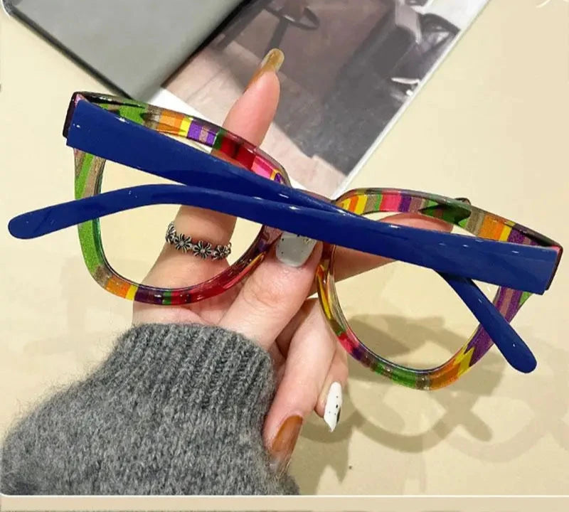 Rainbow Chic Mystique: The Ultimate Cat-Eye Clique Frames