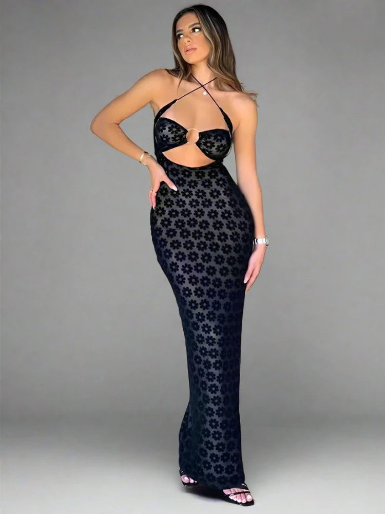 ChicPeek HalterMaxi: The Sassy Street Sweep