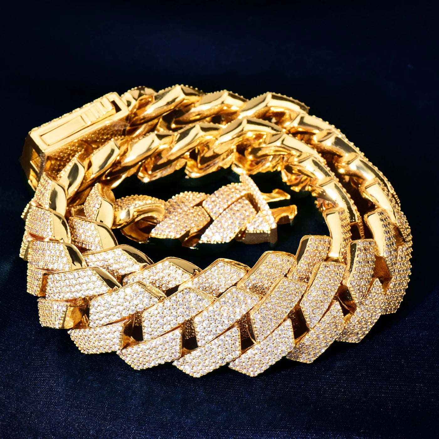 FrostByte Flex: The Glacial Glimmer Chain