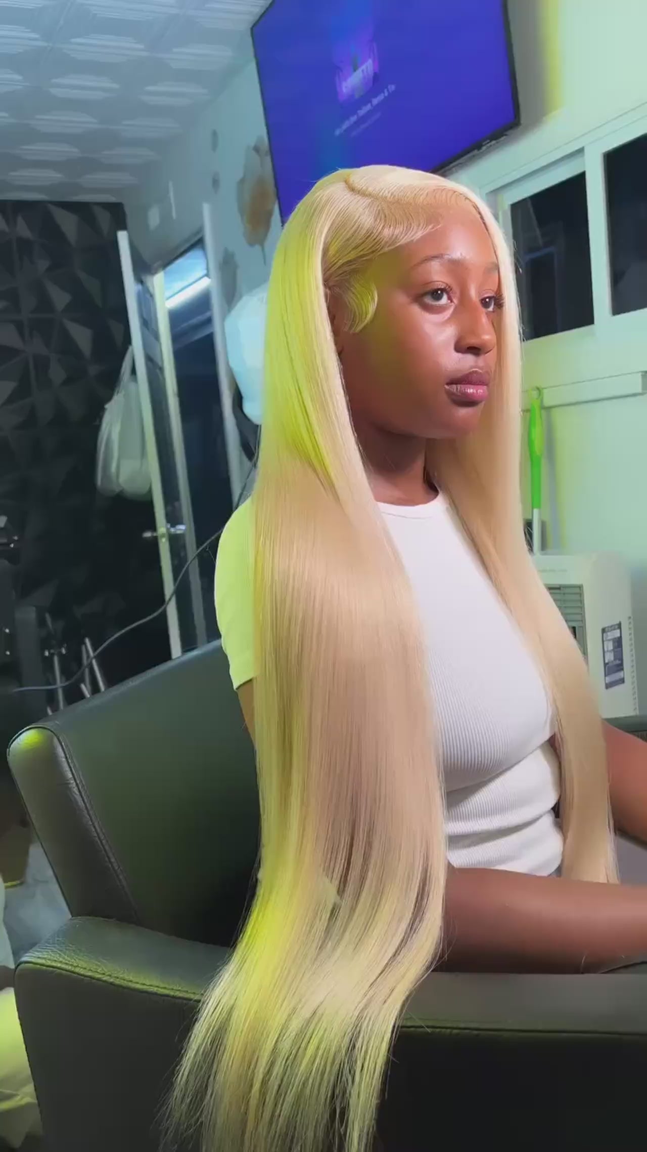 Ambition Blonde LuxeWave 360 Wigs