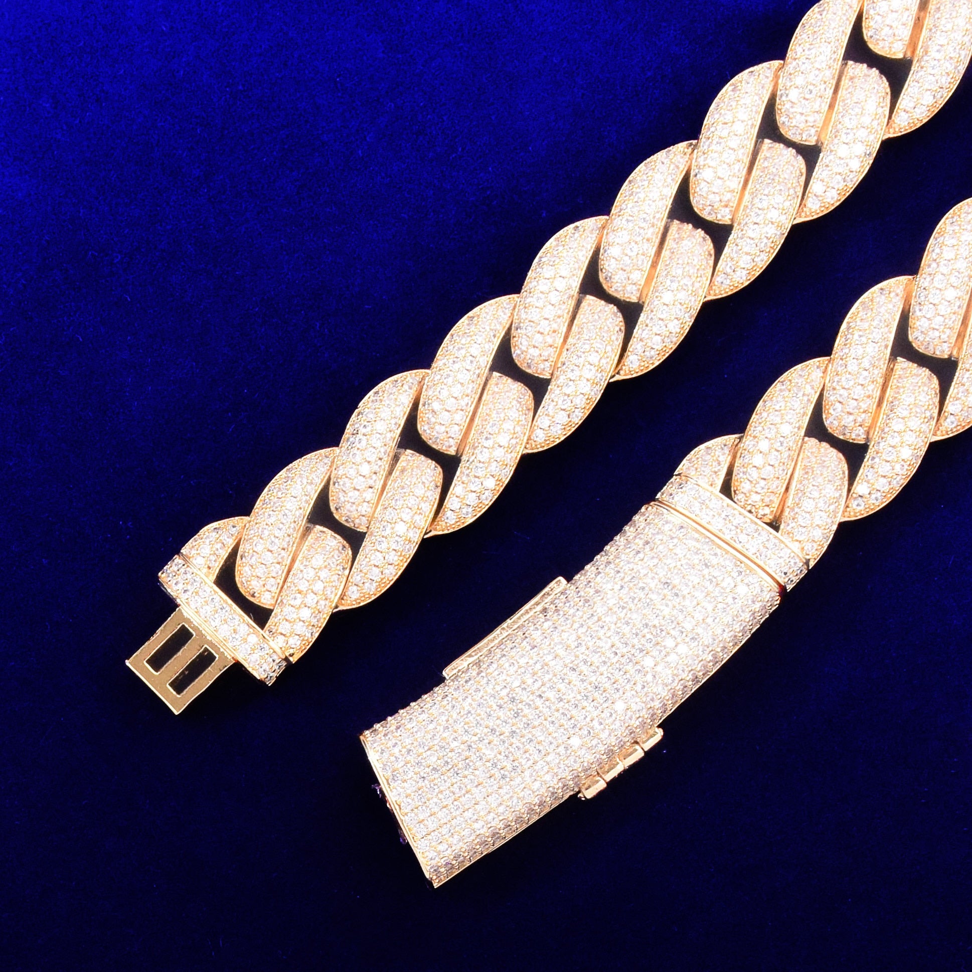 BHG's Miami FrostFlare Iced Out Cuban Link Chain